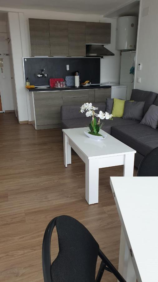Les Pieds Dans L' Eau Apartamento Ampuriabrava Exterior foto