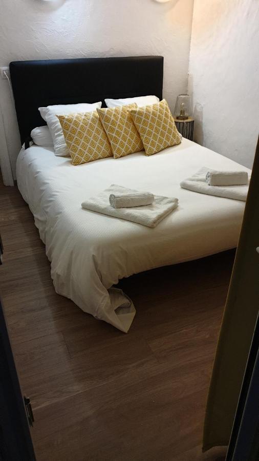 Les Pieds Dans L' Eau Apartamento Ampuriabrava Exterior foto
