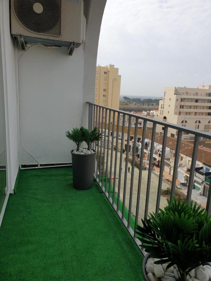Les Pieds Dans L' Eau Apartamento Ampuriabrava Exterior foto